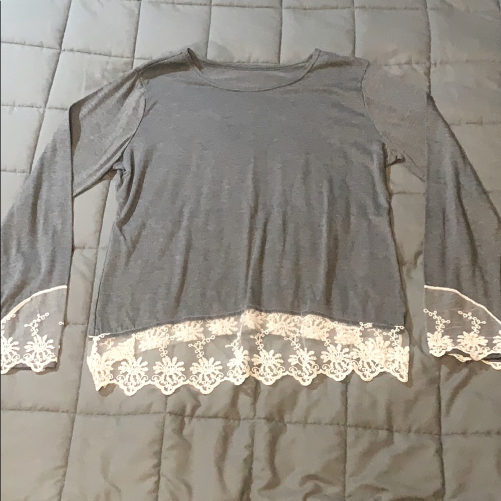 flour lace long sleeve